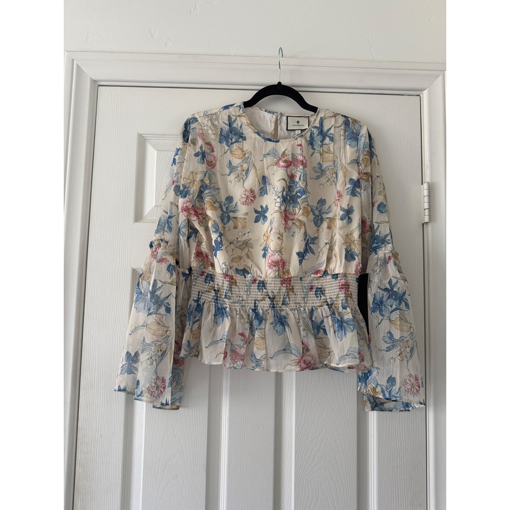 tuckernuck lily of the valley jennie blouse snowberry floral women size large